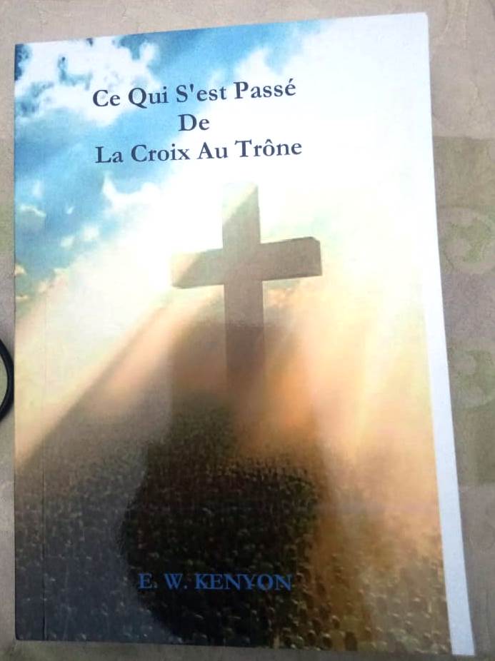 Ce qui s'est passé de la Croix au Trône